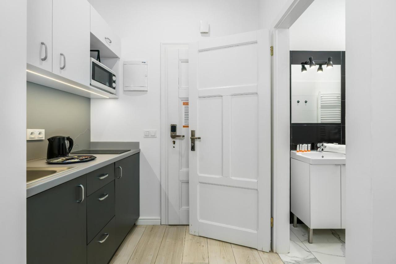 Apartments City Center Saint Wojciech By Renters Poznań Buitenkant foto