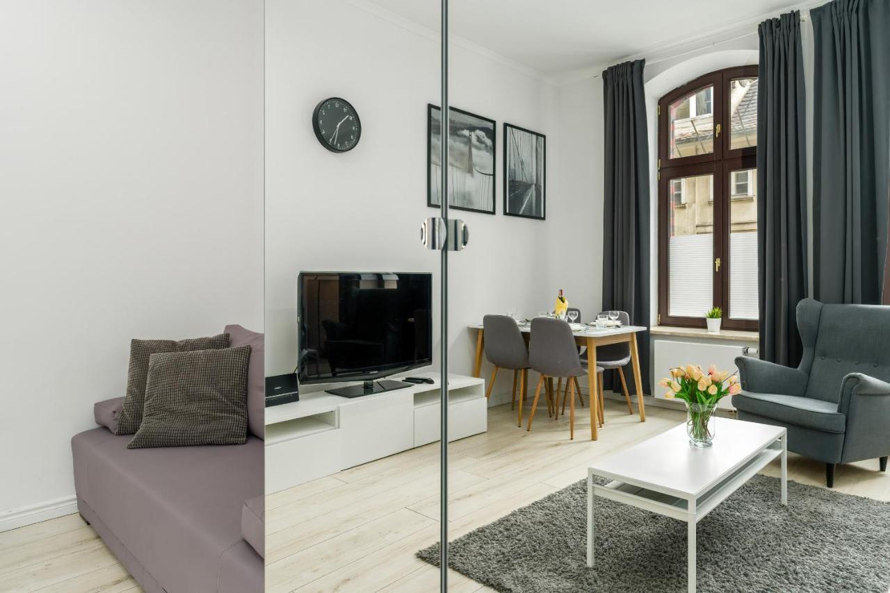 Apartments City Center Saint Wojciech By Renters Poznań Buitenkant foto
