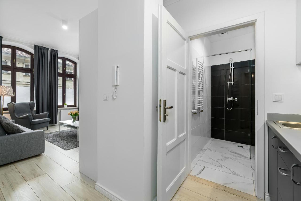 Apartments City Center Saint Wojciech By Renters Poznań Buitenkant foto