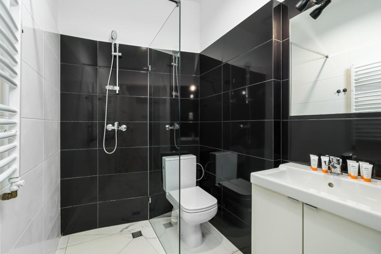 Apartments City Center Saint Wojciech By Renters Poznań Buitenkant foto